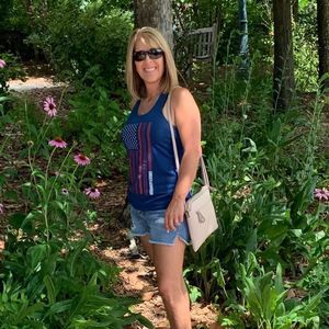 Meet your Posher, Joyce